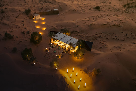 Royal Platinum Oasis (8+ personas)